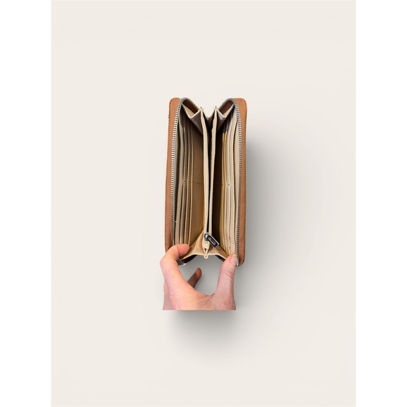 GUESS Brown Zip-Around Wristlet Wallet Women's Clutch Classic - Picture 4 of 5